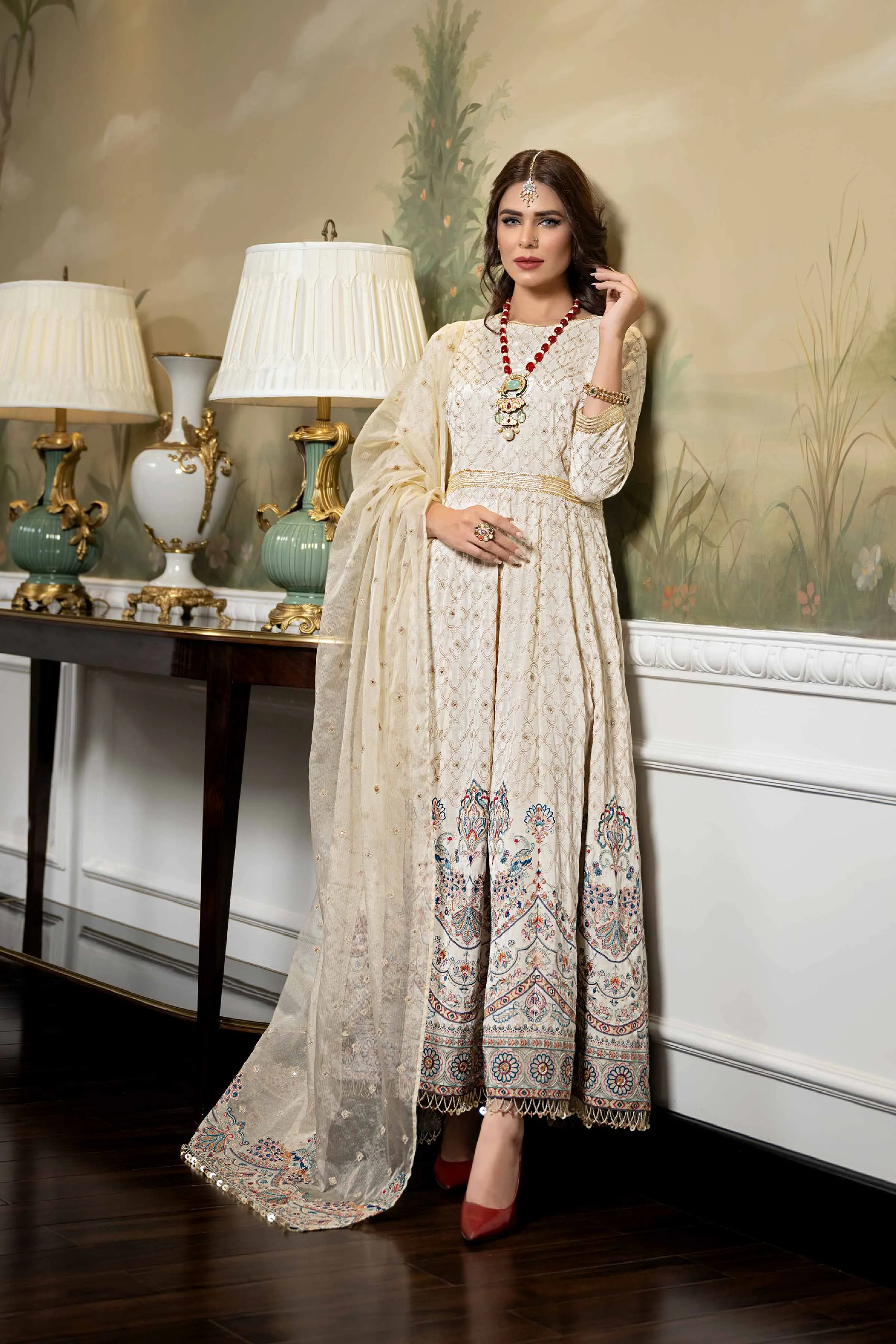 2 Piece - Embroidered Suit - 42308004