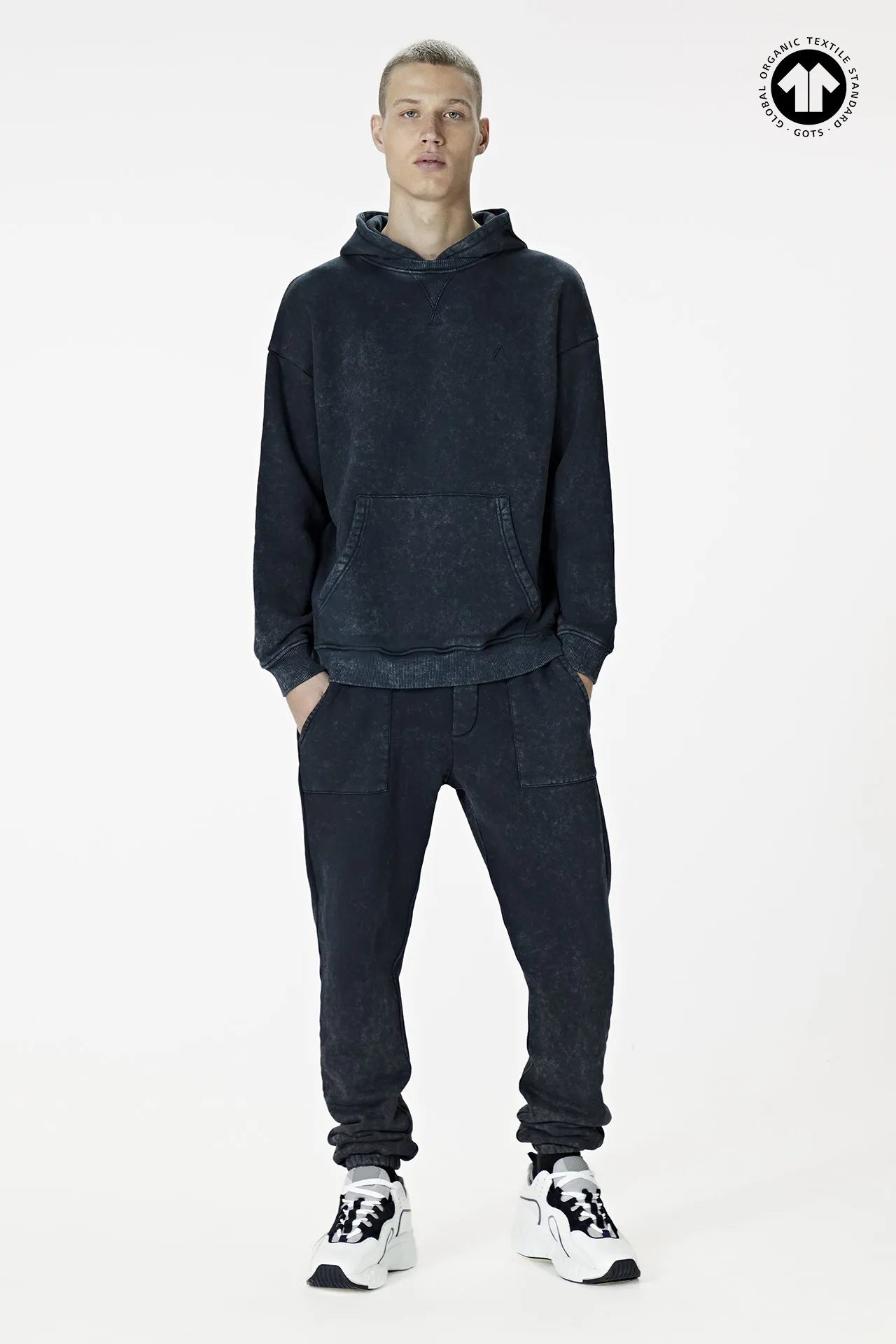 530 Washed Black Hoodie (Man)