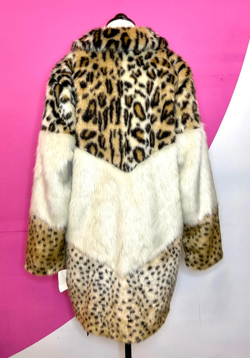 BLANKNYC NEW LEOPARD WEEKEND VIBES COAT - XL