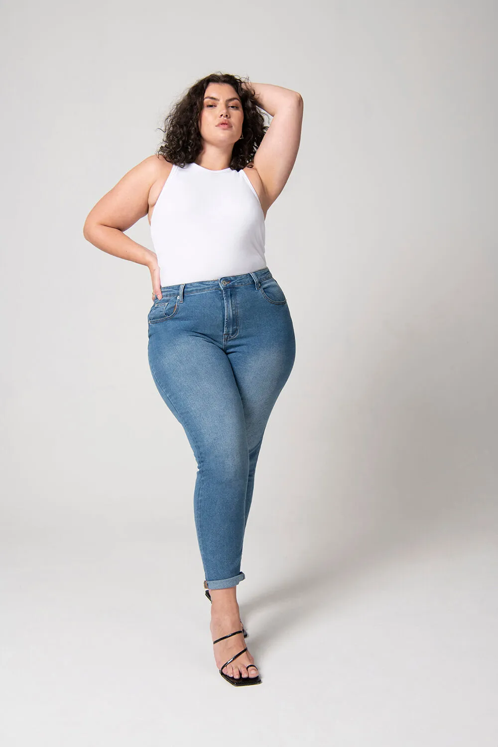 Curve Slim Fit Mom Jeans - Mid Blue