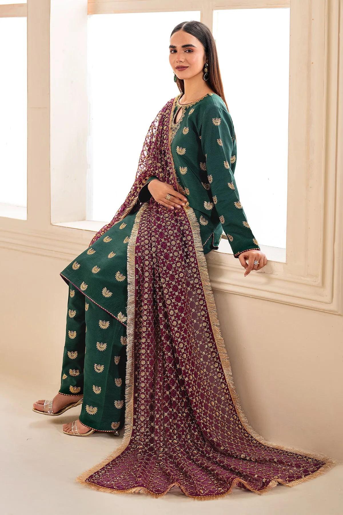 EMBROIDERED SILK UF-614