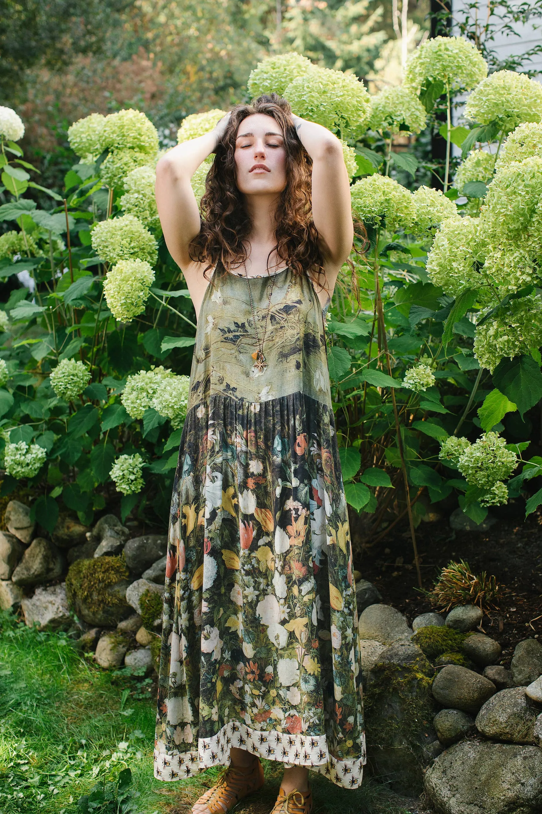 I Dream in Flowers Bohéme Slip Dress With Bees