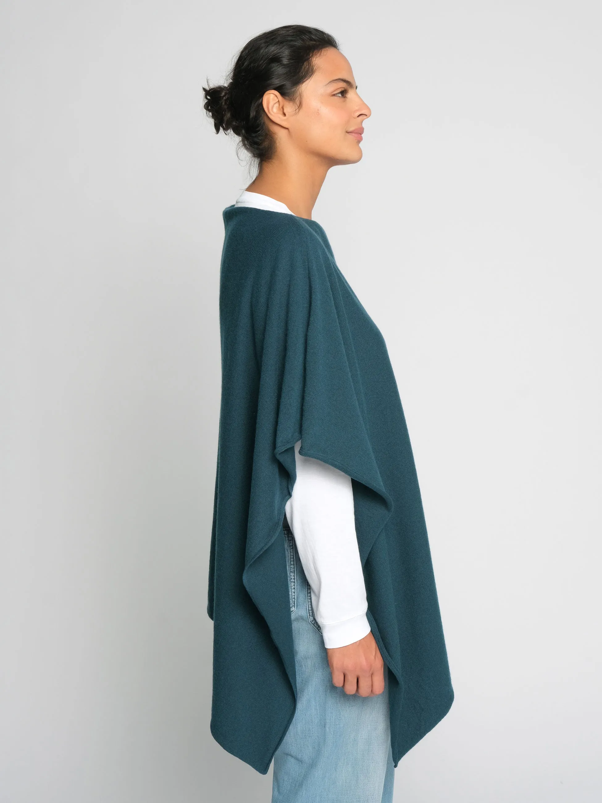 THE CLASSIC PONCHO | Arbour