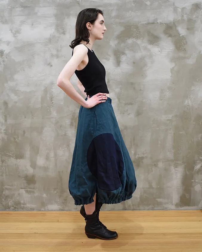 The Zentrum Skirt - Ocean w. Navy