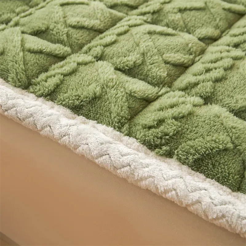 Thick Warm Winter Blanket Mattress Pad