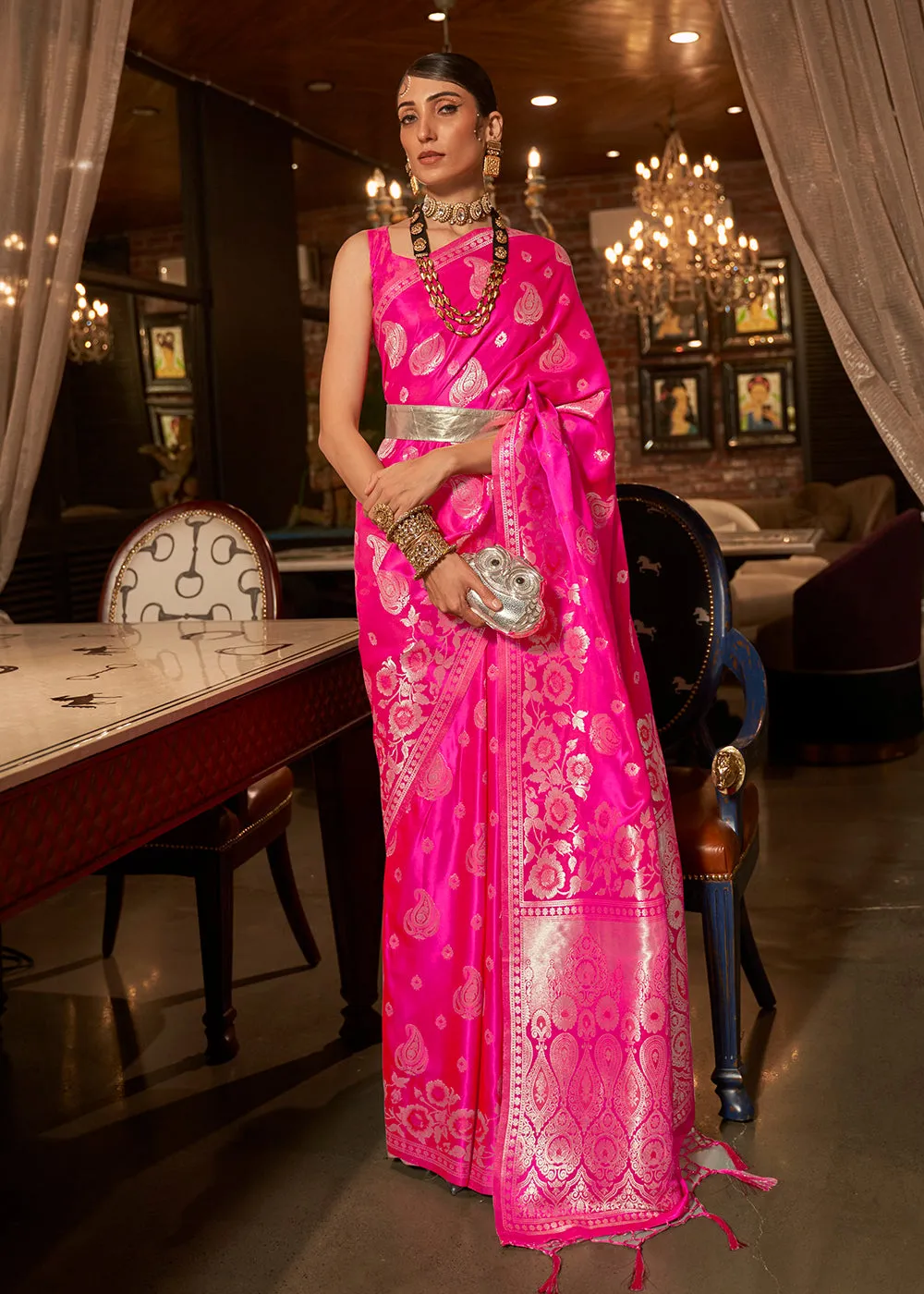 Winter Sky Pink Fascinating Zari Weaving Banarasi Silk Saree